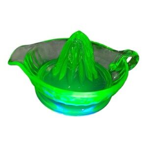 Vintage Green Uranium depression Glass juicer